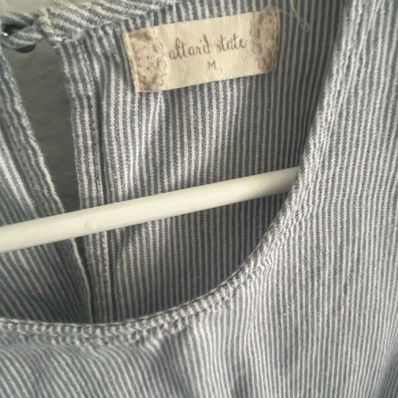 Top - Picture 2 of 3